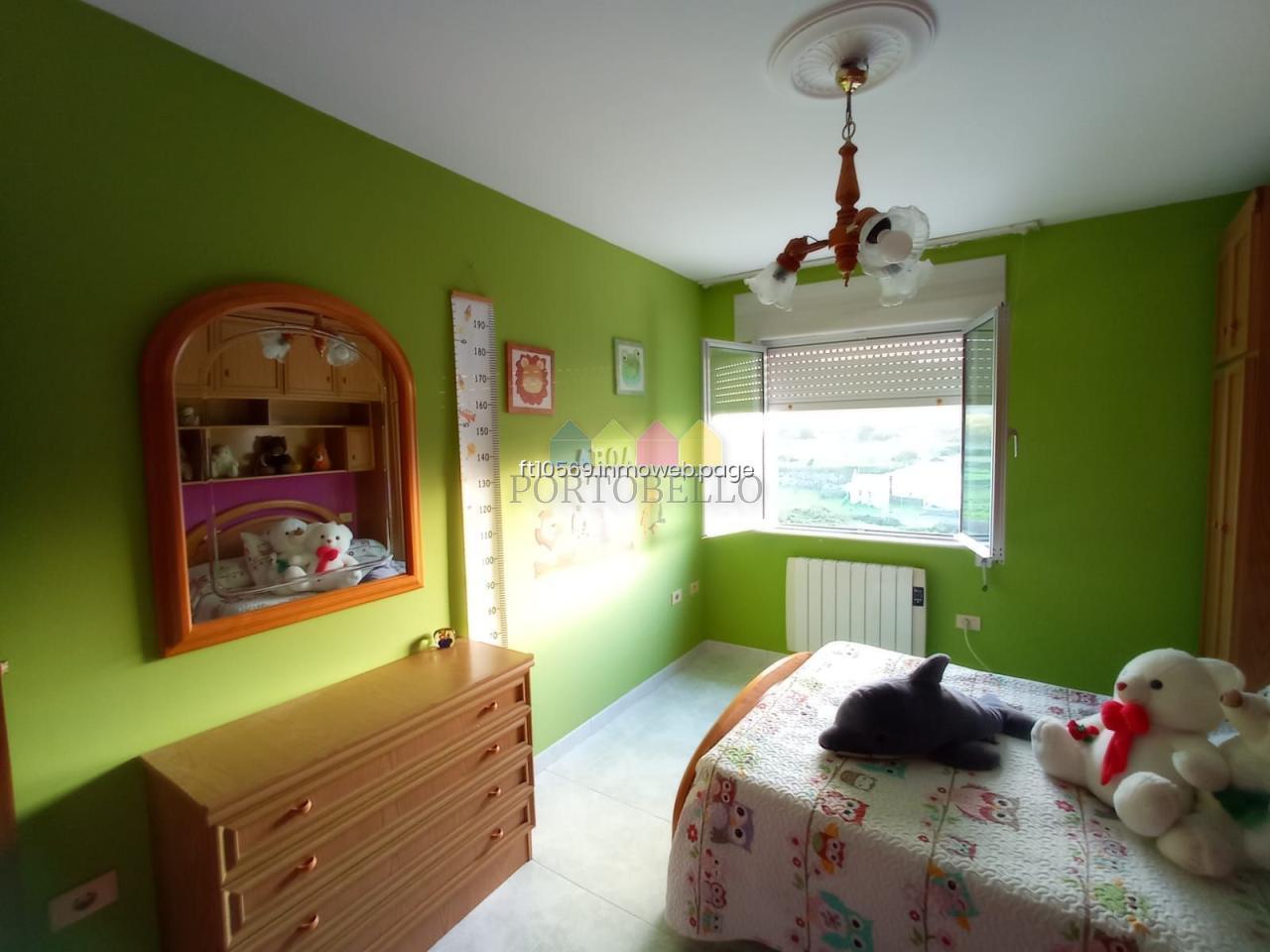 CASA EN RIAS ALTAS, BARES