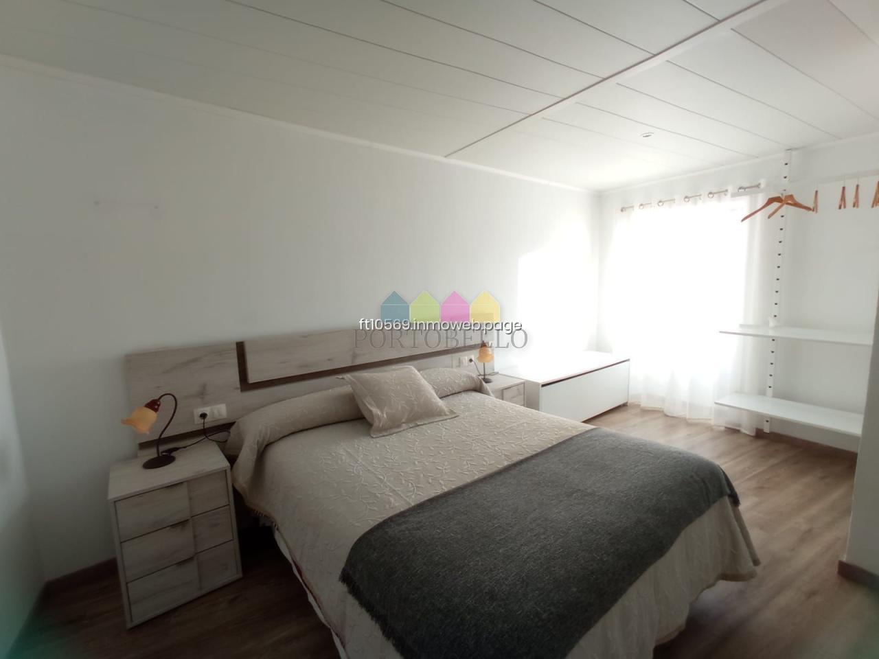 CASA EN RIAS ALTAS, BARES