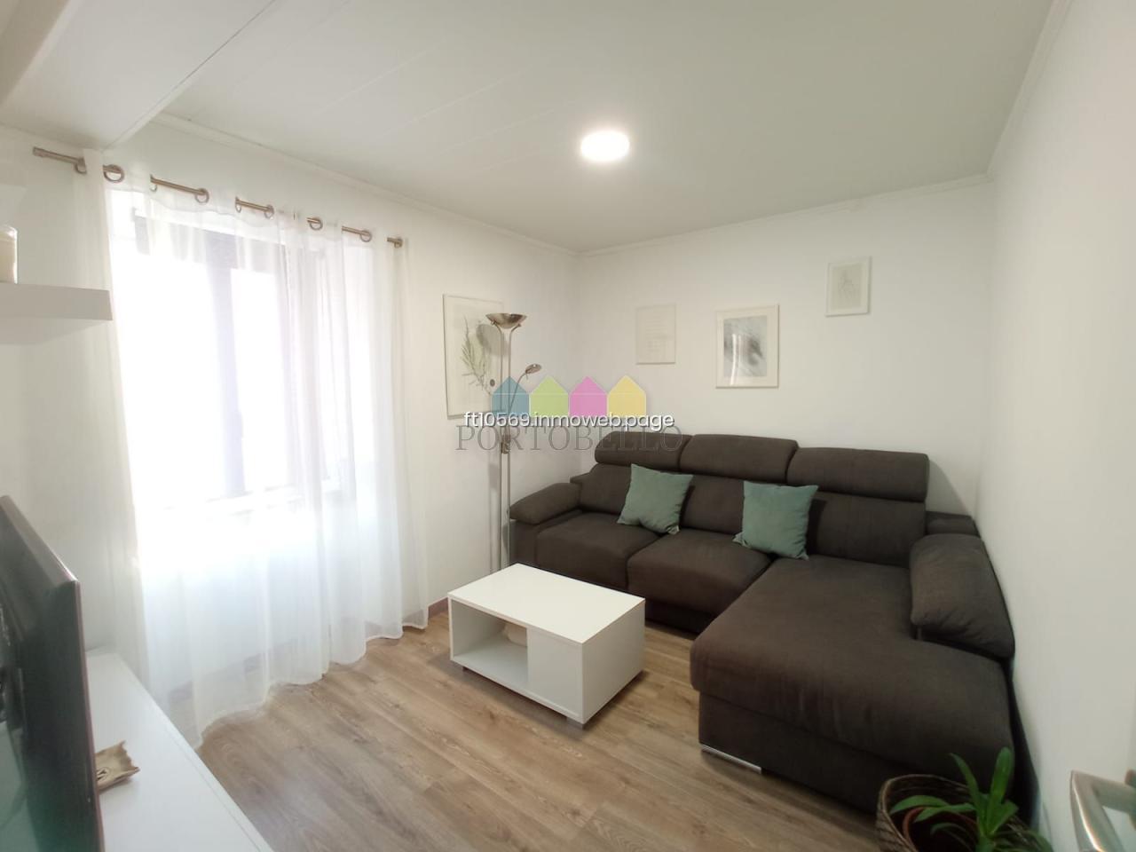 CASA EN RIAS ALTAS, BARES