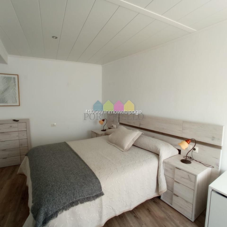 CASA EN RIAS ALTAS, BARES