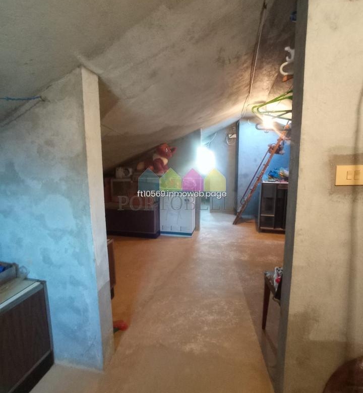 CASA EN RIAS ALTAS, BARES