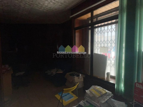 Se alquila local en Narón