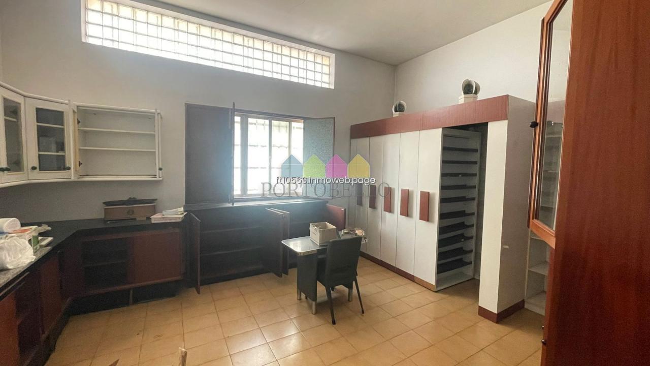 177565822267600029104_177209847801 Se alquila local en Narón
