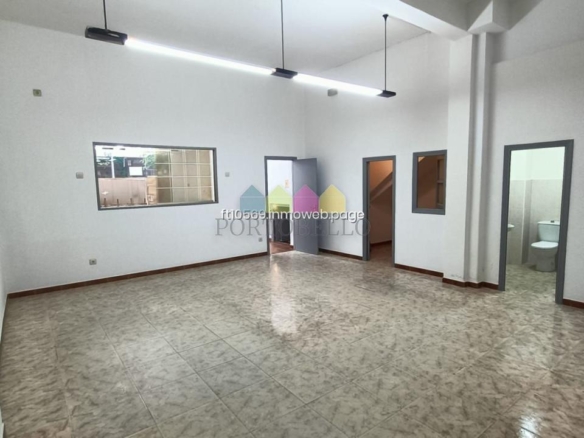 LOCAL COMERCIAL EN CALLE VENEZUELA