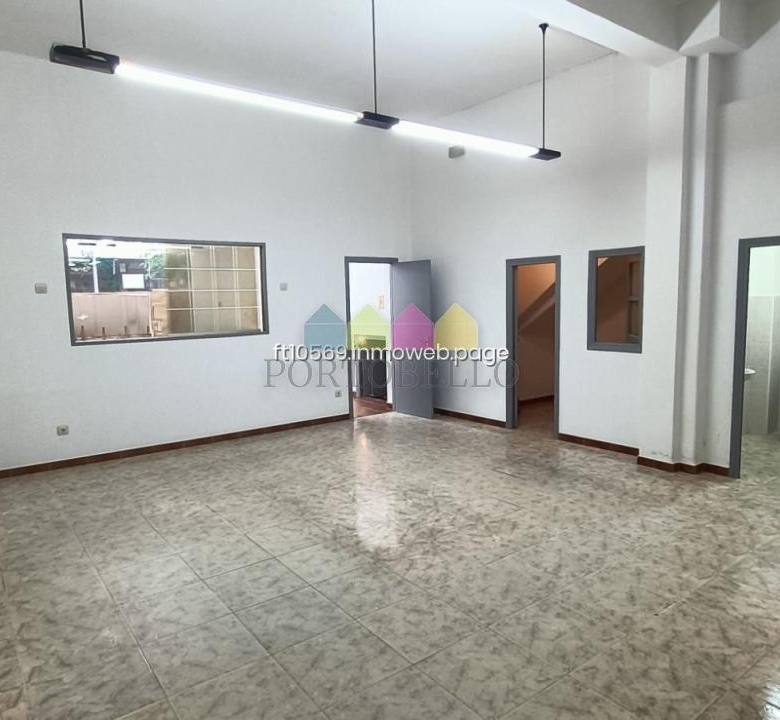 LOCAL COMERCIAL EN CALLE VENEZUELA