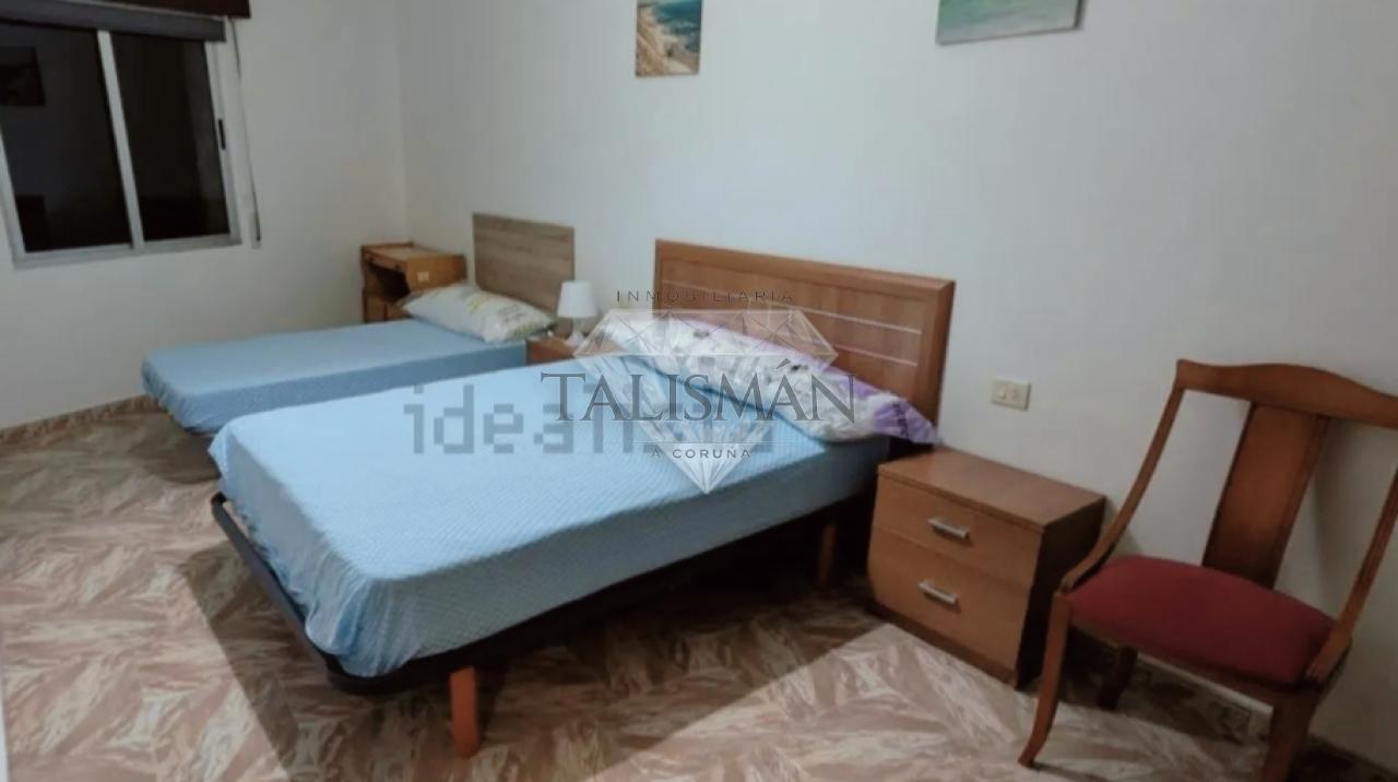 ALQUILER EN VILA DE CRUCES CENTRO