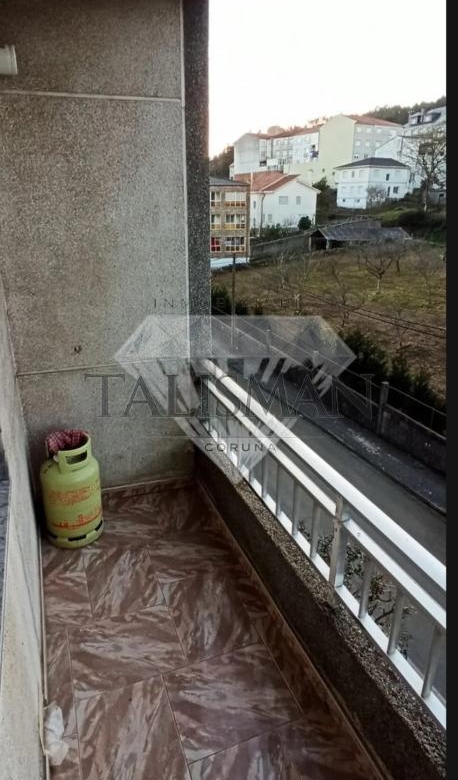 ALQUILER EN VILA DE CRUCES CENTRO