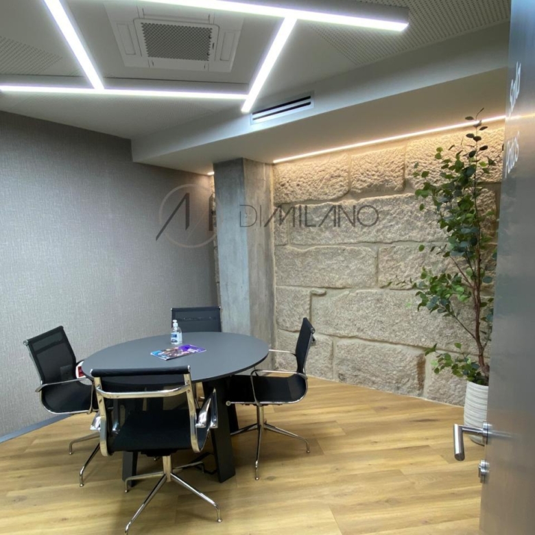 Local en Plaza de Compostela. Ideal para despacho profesional