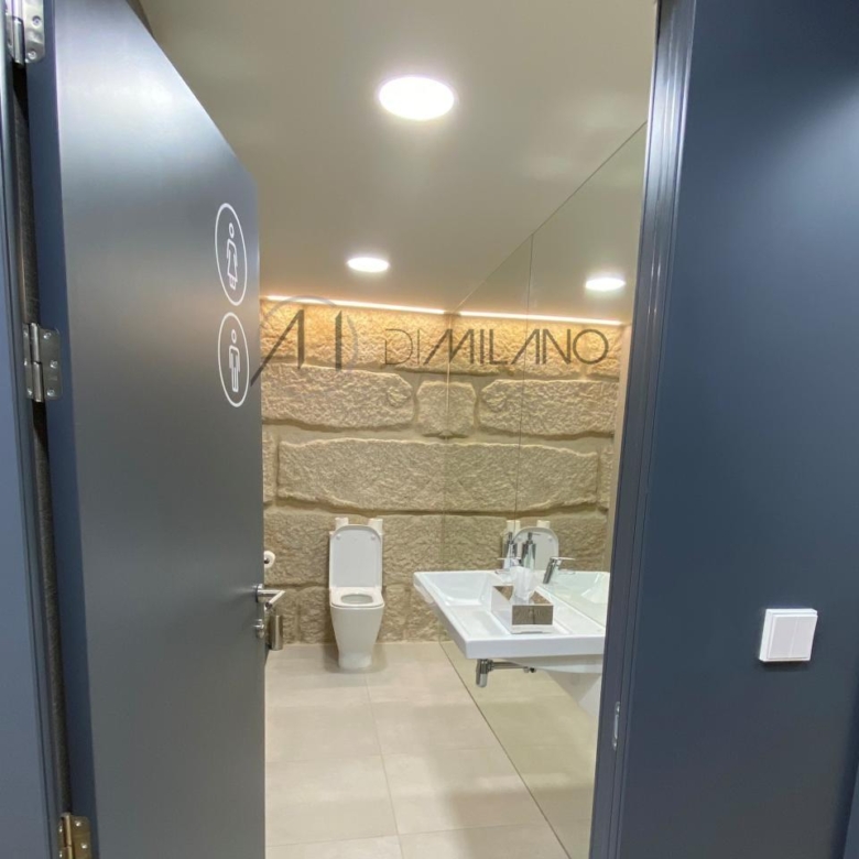 Local en Plaza de Compostela. Ideal para despacho profesional
