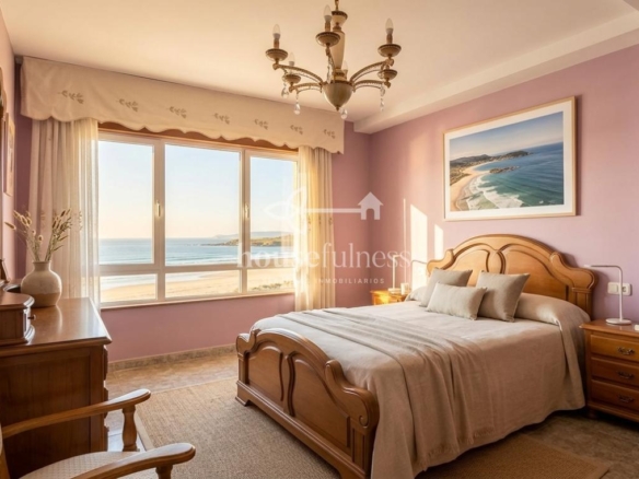 ÚNICA Y EXCLUSIVA VIVIENDA EN PRIMERA LÍNEA DE PLAYA EN VALDOVIÑO , A CORUÑA