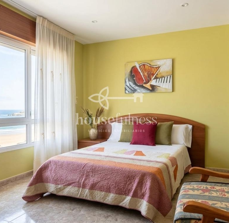 ÚNICA Y EXCLUSIVA VIVIENDA EN PRIMERA LÍNEA DE PLAYA EN VALDOVIÑO , A CORUÑA