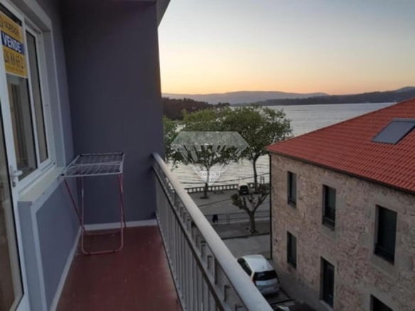 PISO CON VISTAS AL MAR EN VILLAGARCIA