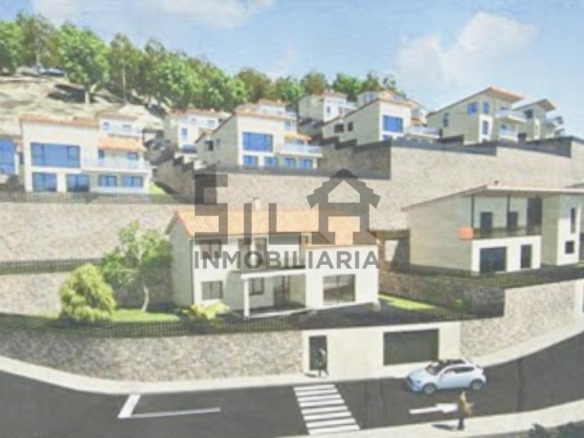 VENTA CHALET URBANIZACIÓN A MOURA