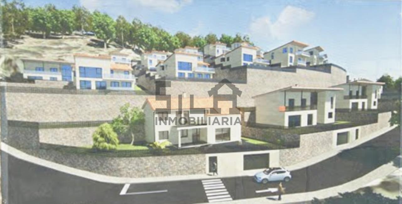 VENTA CHALET URBANIZACIÓN A MOURA