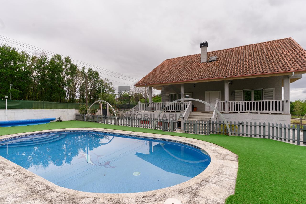 177635228923700044512_177627642122 VENTA CHALET EN TABOADELA