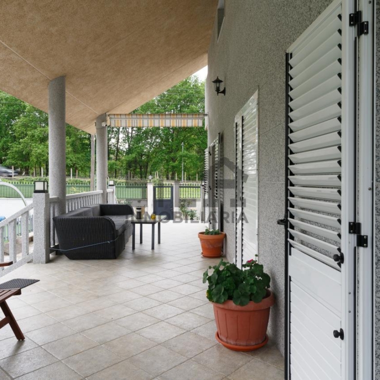 VENTA CHALET EN TABOADELA