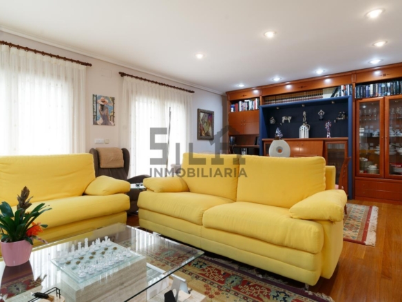 VENTA CHALET EN TABOADELA