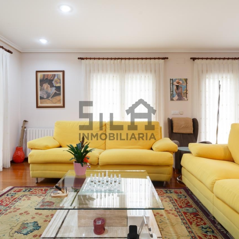 VENTA CHALET EN TABOADELA