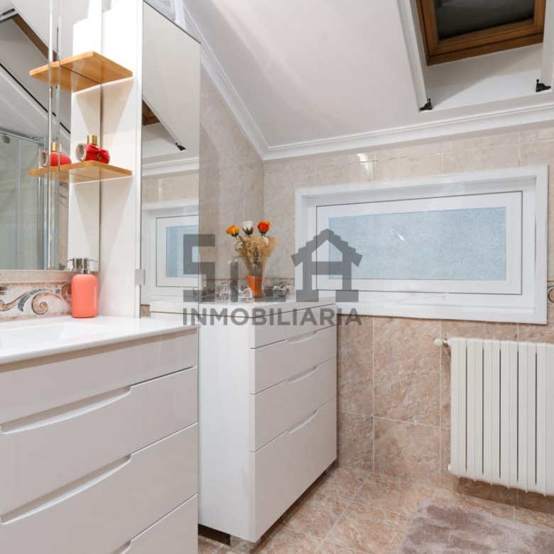 VENTA CHALET EN TABOADELA