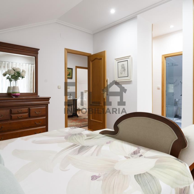 VENTA CHALET EN TABOADELA