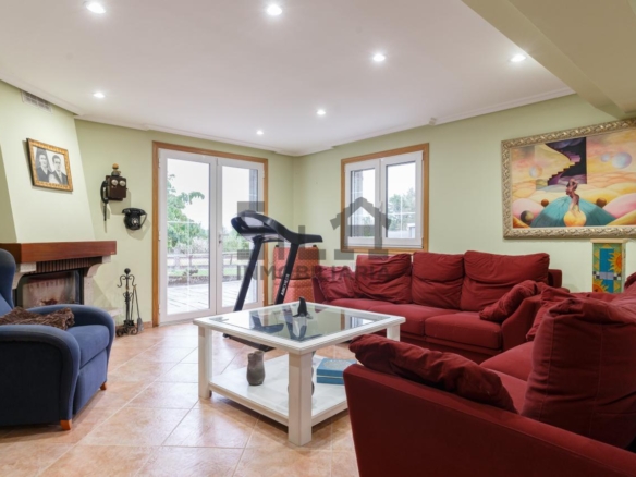 VENTA CHALET EN TABOADELA