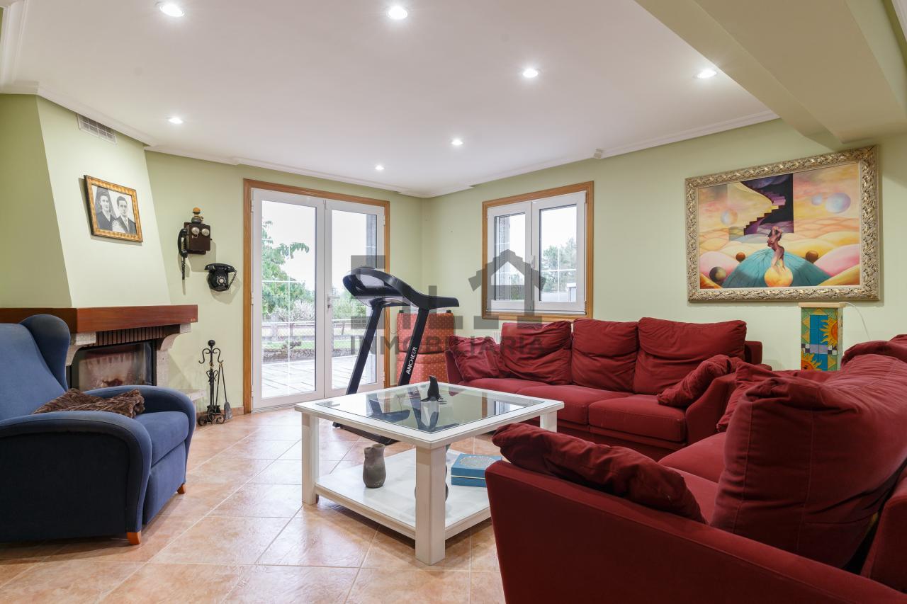 177635231384000044512_177627641503 VENTA CHALET EN TABOADELA