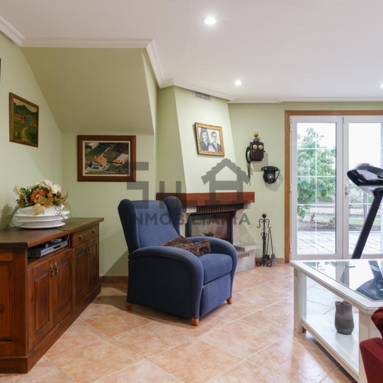 VENTA CHALET EN TABOADELA