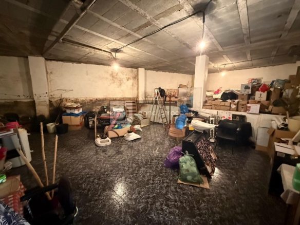 Local comercial en venta en O Porriño centro, 127 m², listo para peluquería o inversión