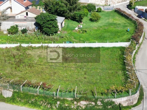 PARCELA URBANIZABLE EN PEXEGUEIRO (TUI)