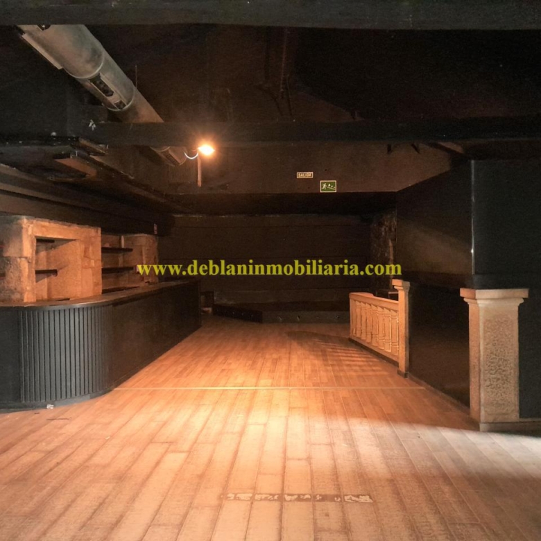GRAN PROPIEDAD DE 745m2 EN LA ZONA MONUMENTAL DE TUI
