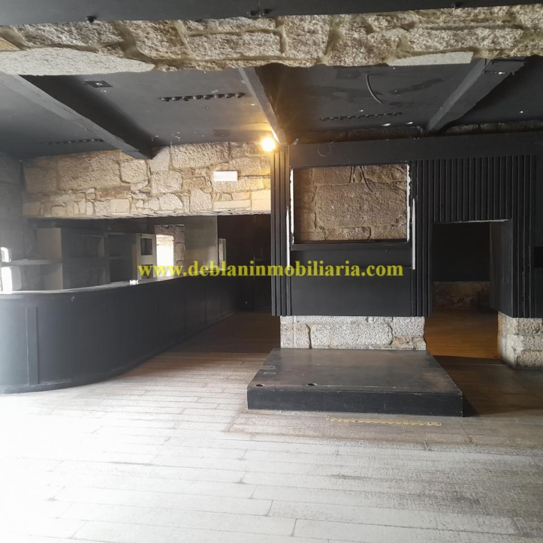 GRAN PROPIEDAD DE 745m2 EN LA ZONA MONUMENTAL DE TUI