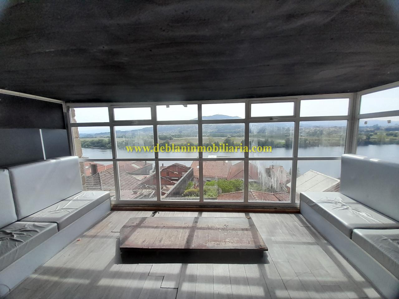 177702298213900044595_177702264734 GRAN PROPIEDAD DE 745m2 EN LA ZONA MONUMENTAL DE TUI