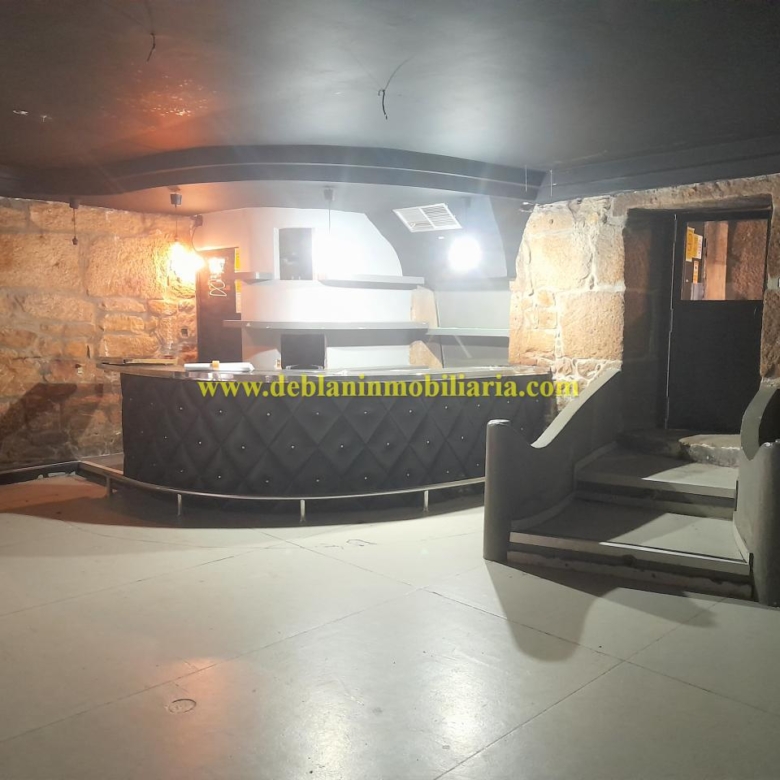 GRAN PROPIEDAD DE 745m2 EN LA ZONA MONUMENTAL DE TUI