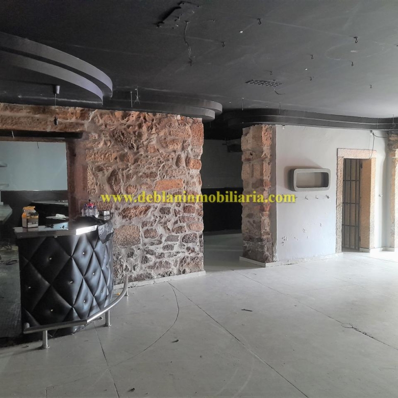GRAN PROPIEDAD DE 745m2 EN LA ZONA MONUMENTAL DE TUI