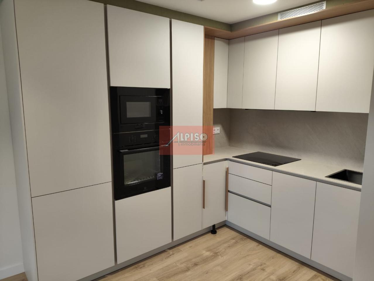 177744666746900170747_177744659387 Obra nueva centro