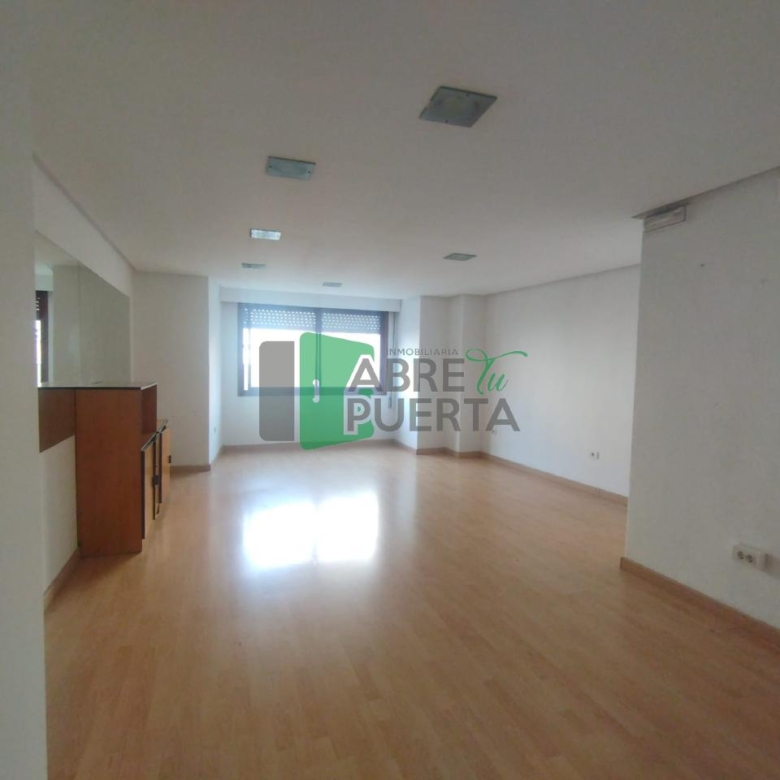 OFICINA EN ALQUILER