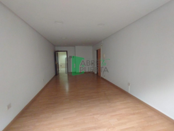 OFICINA EN ALQUILER