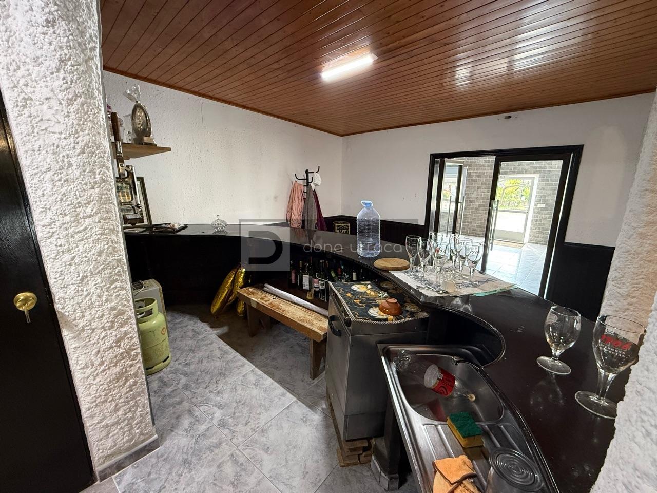 177823161816800029260_177822793471 ESPECTACULAR BAR- PARRILLADA EN TUI CON GRAN PARKING Y TERRAZA – ¡LISTO PARA FUNCIONAR!