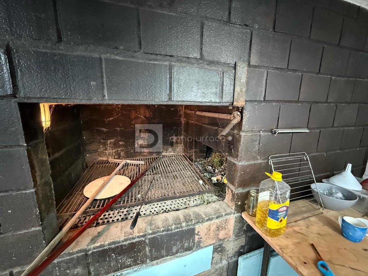 177823162279600029260_177822794052 ESPECTACULAR BAR- PARRILLADA EN TUI CON GRAN PARKING Y TERRAZA – ¡LISTO PARA FUNCIONAR!