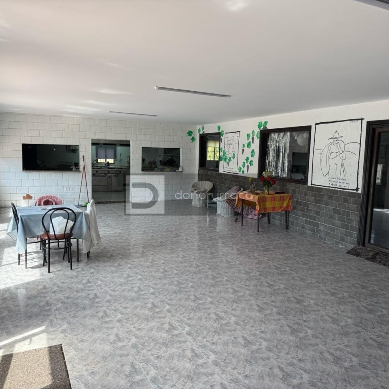 ESPECTACULAR BAR- PARRILLADA EN TUI CON GRAN PARKING Y TERRAZA – ¡LISTO PARA FUNCIONAR!