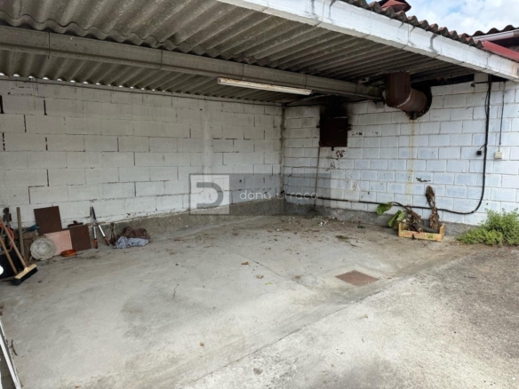 ESPECTACULAR BAR- PARRILLADA EN TUI CON GRAN PARKING Y TERRAZA – ¡LISTO PARA FUNCIONAR!