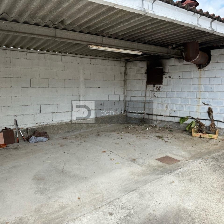 ESPECTACULAR BAR- PARRILLADA EN TUI CON GRAN PARKING Y TERRAZA – ¡LISTO PARA FUNCIONAR!