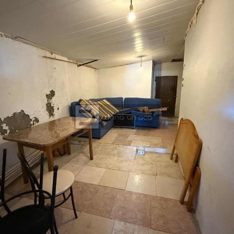 ESPECTACULAR BAR- PARRILLADA EN TUI CON GRAN PARKING Y TERRAZA – ¡LISTO PARA FUNCIONAR!