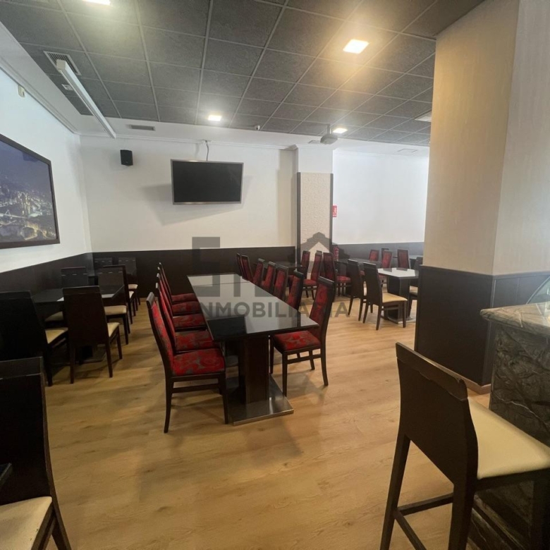 VENTA LOCAL/CAFETERÍA ZONA CAMPUS