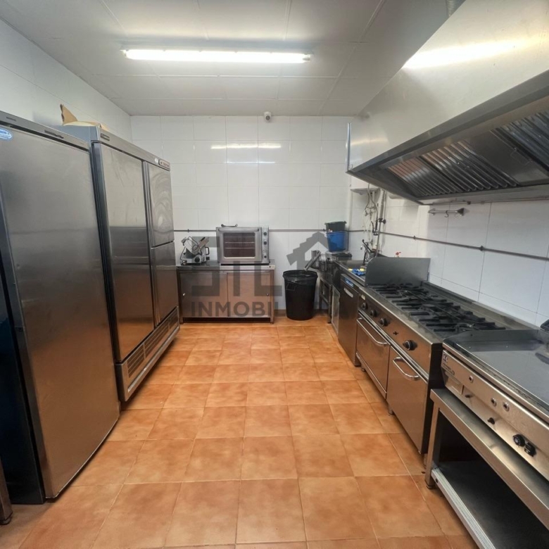 VENTA LOCAL/CAFETERÍA ZONA CAMPUS