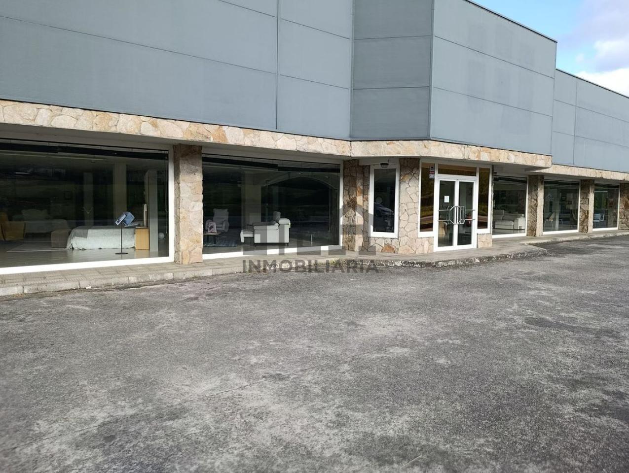 VENTA NAVE EN SARRIA