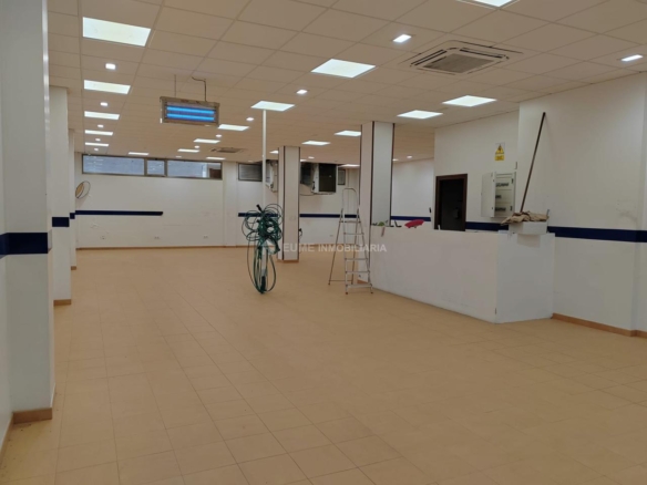 Local Comercial-Pontedeume
