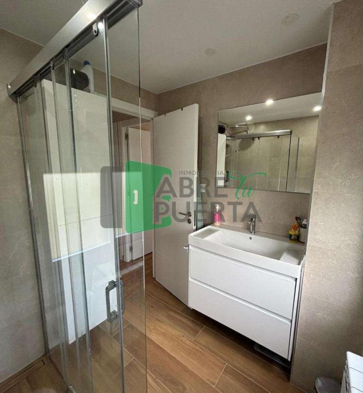 PISO EN VENTA EN LA ZONA DE LAGUNAS, CERCA DE LA UNIVERSIDAD