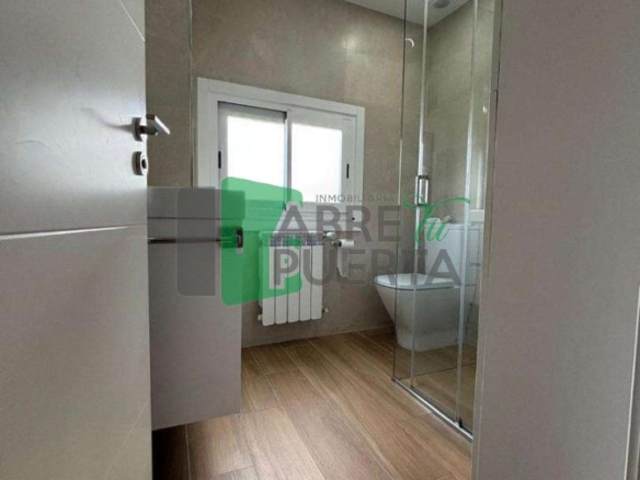 PISO EN VENTA EN LA ZONA DE LAGUNAS, CERCA DE LA UNIVERSIDAD