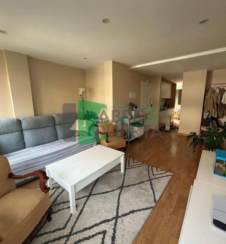 PISO EN VENTA EN LA ZONA DE LAGUNAS, CERCA DE LA UNIVERSIDAD